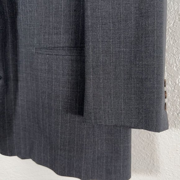 Brooks Brothers Grey Pinstripe Wool Blazer 2 Button Men's Size 44 - Picture 4 of 6